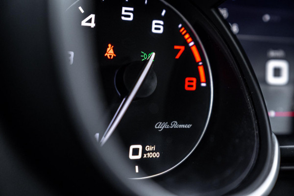 Alfa Romeo Stelvio 2.9 V6 AWD Quadrifoglio 510 PK Adaptive Cruise Harman Kardon Keyless 20'' Alfa Romeo Stelvio 2.9 V6 AWD Quadrifoglio 510 PK Adaptive Cruise Harman Kardon Keyless 20''