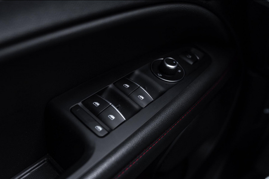 Alfa Romeo Stelvio 2.9 V6 AWD Quadrifoglio 510 PK Adaptive Cruise Harman Kardon Keyless 20'' Alfa Romeo Stelvio 2.9 V6 AWD Quadrifoglio 510 PK Adaptive Cruise Harman Kardon Keyless 20''