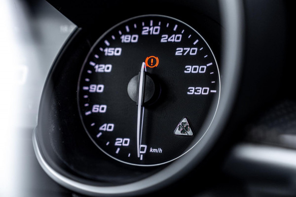 Alfa Romeo Stelvio 2.9 V6 AWD Quadrifoglio 510 PK Adaptive Cruise Harman Kardon Keyless 20'' Alfa Romeo Stelvio 2.9 V6 AWD Quadrifoglio 510 PK Adaptive Cruise Harman Kardon Keyless 20''