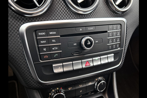 Mercedes-Benz A-Klasse 180 BlueEFFICIENCY Business (STOELVERWARMING, LED, PARKEERSENSOREN, DEALER ONDERHOUDEN, SPORTSTOELEN) Mercedes-Benz A-Klasse 180 BlueEFFICIENCY Business (STOELVERWARMING, LED, PARKEERSENSOREN, DEALER ONDERHOUDEN, SPORTSTOELEN)