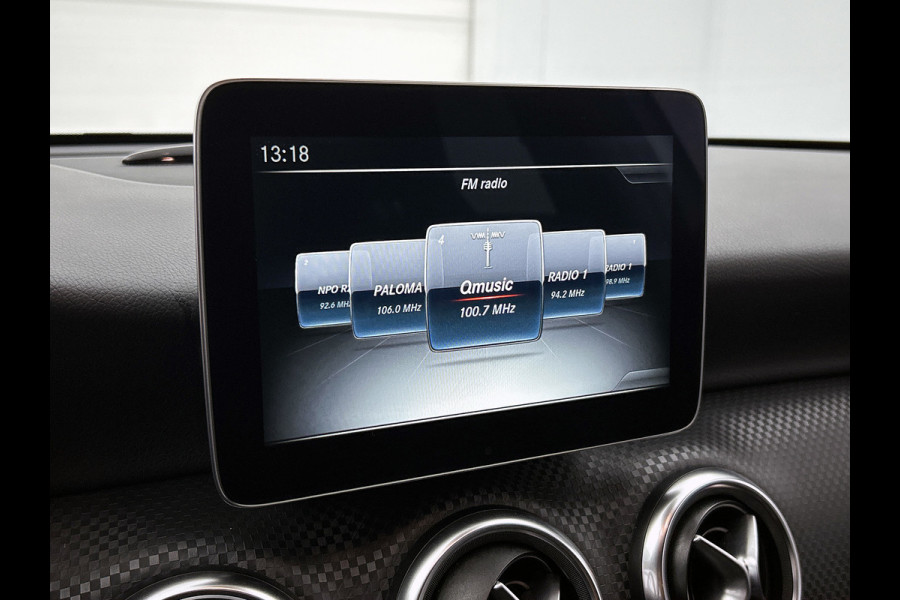 Mercedes-Benz A-Klasse 180 BlueEFFICIENCY Business (STOELVERWARMING, LED, PARKEERSENSOREN, DEALER ONDERHOUDEN, SPORTSTOELEN) Mercedes-Benz A-Klasse 180 BlueEFFICIENCY Business (STOELVERWARMING, LED, PARKEERSENSOREN, DEALER ONDERHOUDEN, SPORTSTOELEN)