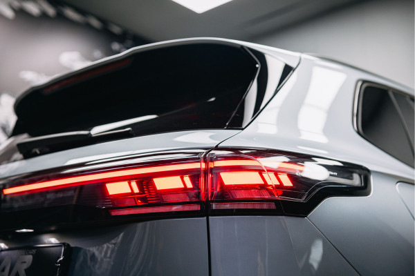 Volkswagen Tiguan 1.5 eTSI R-Line Edition | Stoelmassage | Pano | Head-Up | Stoelverwarming en verkoeling |