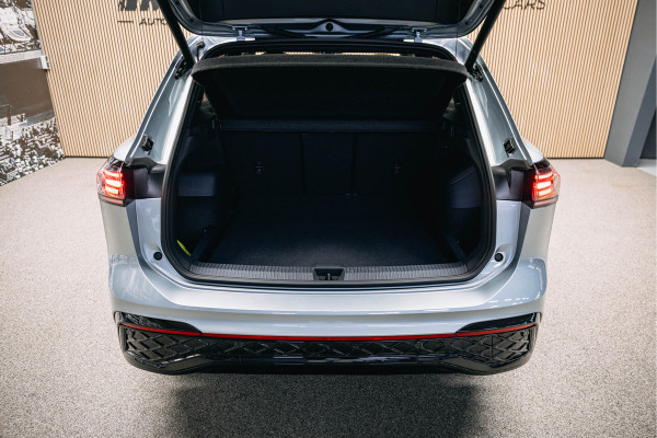 Volkswagen Tiguan 1.5 eTSI R-Line Edition | Stoelmassage | Pano | Head-Up | Stoelverwarming en verkoeling |