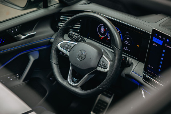 Volkswagen Tiguan 1.5 eTSI R-Line Edition | Stoelmassage | Pano | Head-Up | Stoelverwarming en verkoeling |