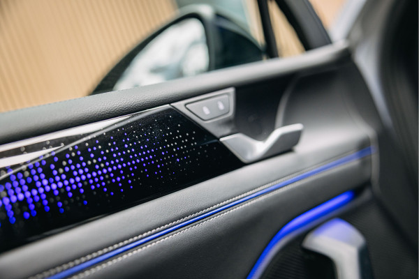 Volkswagen Tiguan 1.5 eTSI R-Line Edition | Stoelmassage | Pano | Head-Up | Stoelverwarming en verkoeling |