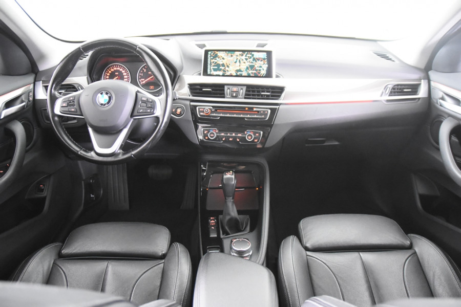 BMW X1 sDrive20i High Executive *Leer*Ambiente*Trekhaak* BMW X1 sDrive20i High Executive *Leer*Ambiente*Trekhaak*
