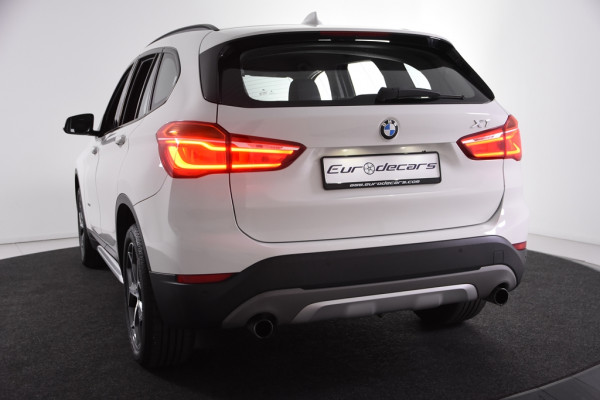 BMW X1 sDrive20i High Executive *Leer*Ambiente*Trekhaak* BMW X1 sDrive20i High Executive *Leer*Ambiente*Trekhaak*