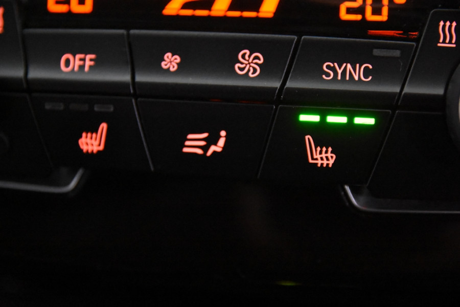 BMW X1 sDrive20i High Executive *Leer*Ambiente*Trekhaak* BMW X1 sDrive20i High Executive *Leer*Ambiente*Trekhaak*