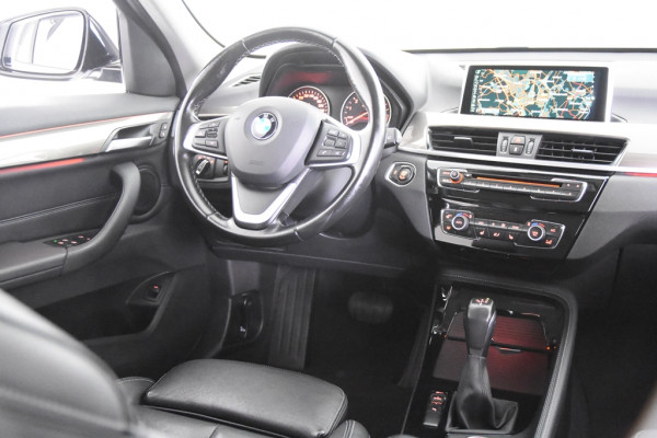 BMW X1 sDrive20i High Executive *Leer*Ambiente*Trekhaak* BMW X1 sDrive20i High Executive *Leer*Ambiente*Trekhaak*