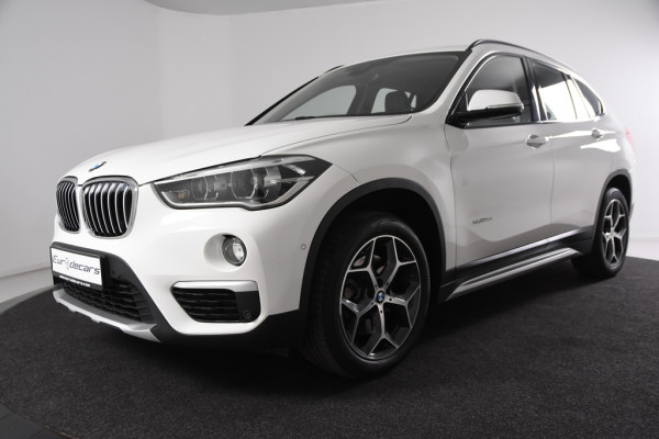 BMW X1 sDrive20i High Executive *Leer*Ambiente*Trekhaak* BMW X1 sDrive20i High Executive *Leer*Ambiente*Trekhaak*