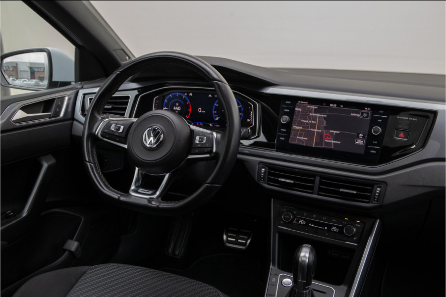 Volkswagen Polo 1.0 TSI R-Line Pano, Navi, DSG, LED 2018 Volkswagen Polo 1.0 TSI R-Line Pano, Navi, DSG, LED 2018