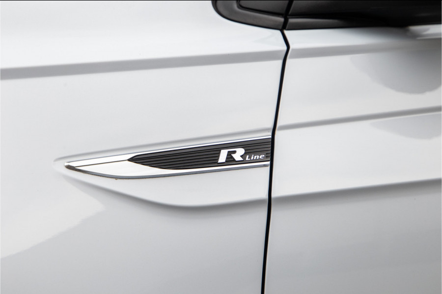 Volkswagen Polo 1.0 TSI R-Line Pano, Navi, DSG, LED 2018 Volkswagen Polo 1.0 TSI R-Line Pano, Navi, DSG, LED 2018