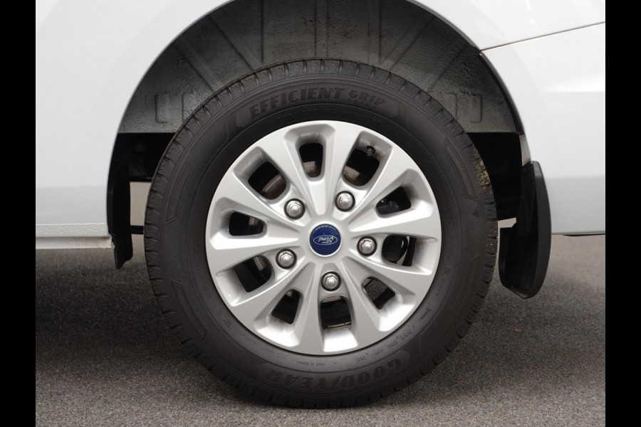 Ford Transit Custom 300 2.0 TDCI L2H1 Trend Automaat Airco Navi Bluetooth 3-Zits Camera Trekhaak Camera Ford Transit Custom 300 2.0 TDCI L2H1 Trend Automaat Airco Navi Bluetooth 3-Zits Camera Trekhaak Camera