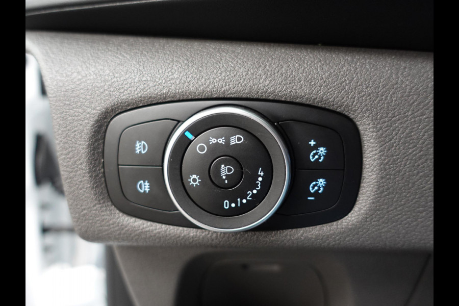 Ford Transit Custom 300 2.0 TDCI L2H1 Trend Automaat Airco Navi Bluetooth 3-Zits Camera Trekhaak Camera Ford Transit Custom 300 2.0 TDCI L2H1 Trend Automaat Airco Navi Bluetooth 3-Zits Camera Trekhaak Camera