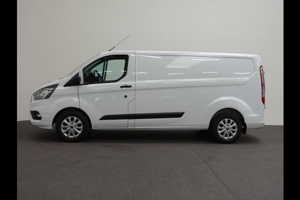 Ford Transit Custom 300 2.0 TDCI L2H1 Trend Automaat Airco Navi Bluetooth 3-Zits Camera Trekhaak Camera Ford Transit Custom 300 2.0 TDCI L2H1 Trend Automaat Airco Navi Bluetooth 3-Zits Camera Trekhaak Camera