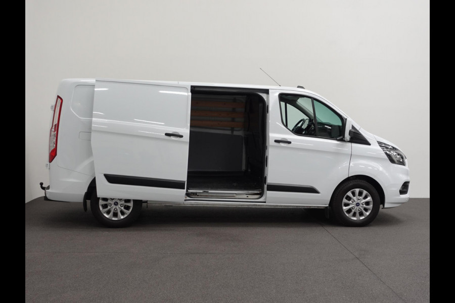 Ford Transit Custom 300 2.0 TDCI L2H1 Trend Automaat Airco Navi Bluetooth 3-Zits Camera Trekhaak Camera Ford Transit Custom 300 2.0 TDCI L2H1 Trend Automaat Airco Navi Bluetooth 3-Zits Camera Trekhaak Camera