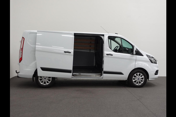 Ford Transit Custom 300 2.0 TDCI L2H1 Trend Automaat Airco Navi Bluetooth 3-Zits Camera Trekhaak Camera Ford Transit Custom 300 2.0 TDCI L2H1 Trend Automaat Airco Navi Bluetooth 3-Zits Camera Trekhaak Camera