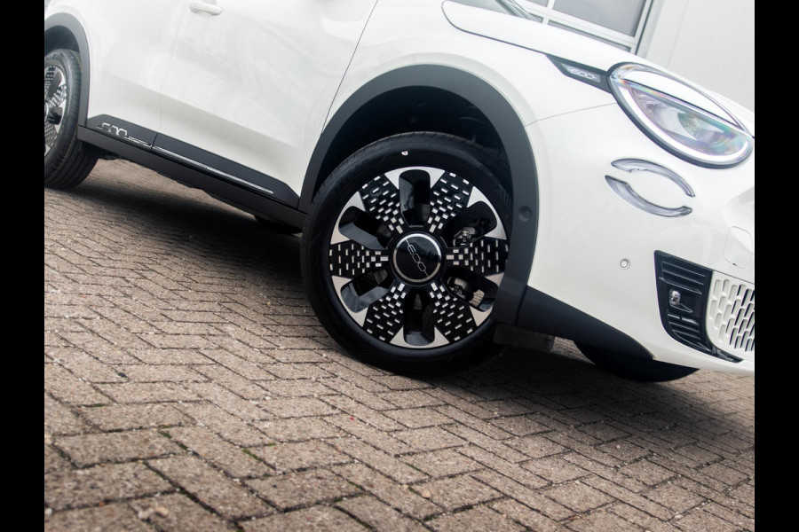 Fiat 600 1.2 Hybrid La Prima | Full Option | Bicolore | Uit voorraad leverbaar !