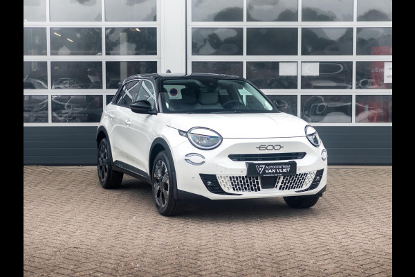 Fiat 600 1.2 Hybrid La Prima | Full Option | Bicolore | Uit voorraad leverbaar !