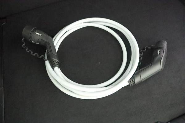 Kia Niro EV DynamicPlusLine 64.8 kWh Automaat - Climate Control - Navigatie - Adaptief Cruise Control - Lichtmetalen Velgen - Fabrieksgarantie Tot 2031