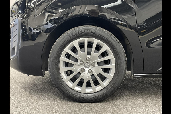 Peugeot Expert 2.0 BlueHDI 180pk Automaat Dubbele Cabine | Navigatie | Airco | Climate Control | 3 zits | Parkeer sensoren | Trekhaak