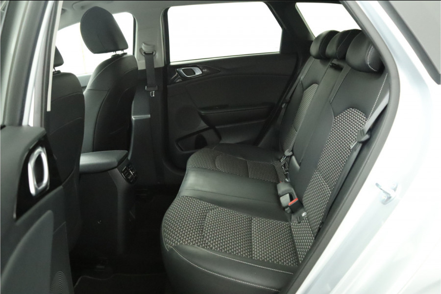 Kia Ceed Sportswagon 1.5 T-GDi DynamicPlusLine - Navigatie - LED Koplampen - Stoel/Stuurverwarming - Climate Control - Cruise Control - Fabrieksgarantie Tot 2031