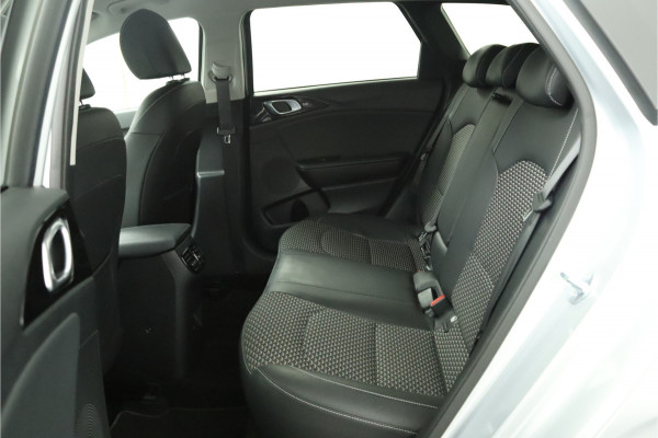 Kia Ceed Sportswagon 1.5 T-GDi DynamicPlusLine - Navigatie - LED Koplampen - Stoel/Stuurverwarming - Climate Control - Cruise Control - Fabrieksgarantie Tot 2031