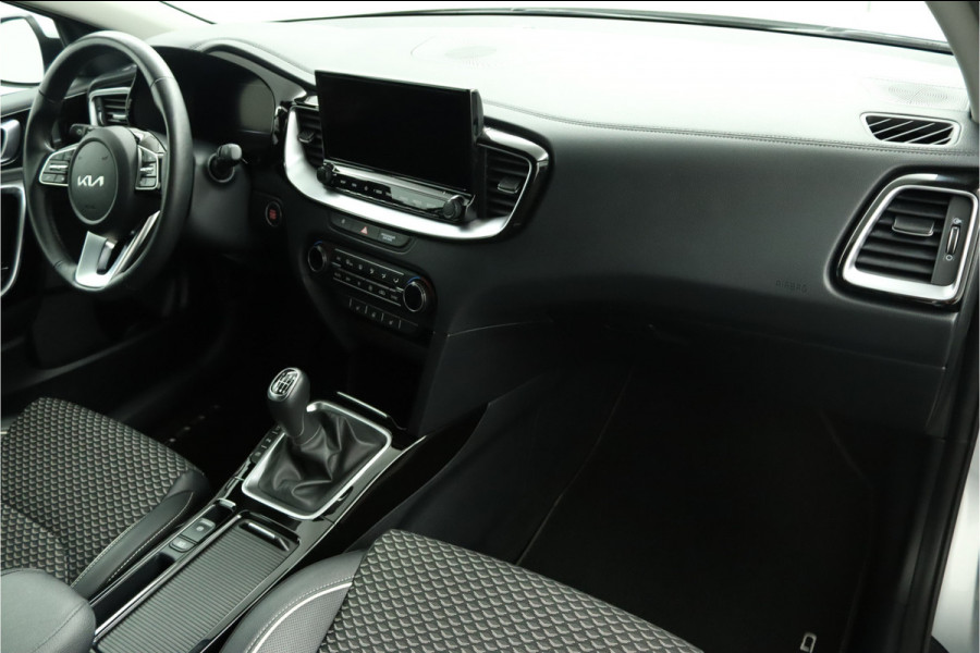 Kia Ceed Sportswagon 1.5 T-GDi DynamicPlusLine - Navigatie - LED Koplampen - Stoel/Stuurverwarming - Climate Control - Cruise Control - Fabrieksgarantie Tot 2031