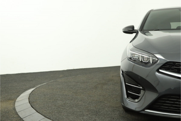 Kia ProCeed 1.5 T-GDi GT-Line - LED Koplampen - Lichtmetalen Velgen 17'' - Navigatie - Climate Control - Fabrieksgarantie Tot 2031 Kia ProCeed 1.5 T-GDi GT-Line - LED Koplampen - Lichtmetalen Velgen 17'' - Navigatie - Climate Control - Fabrieksgarantie Tot 2031