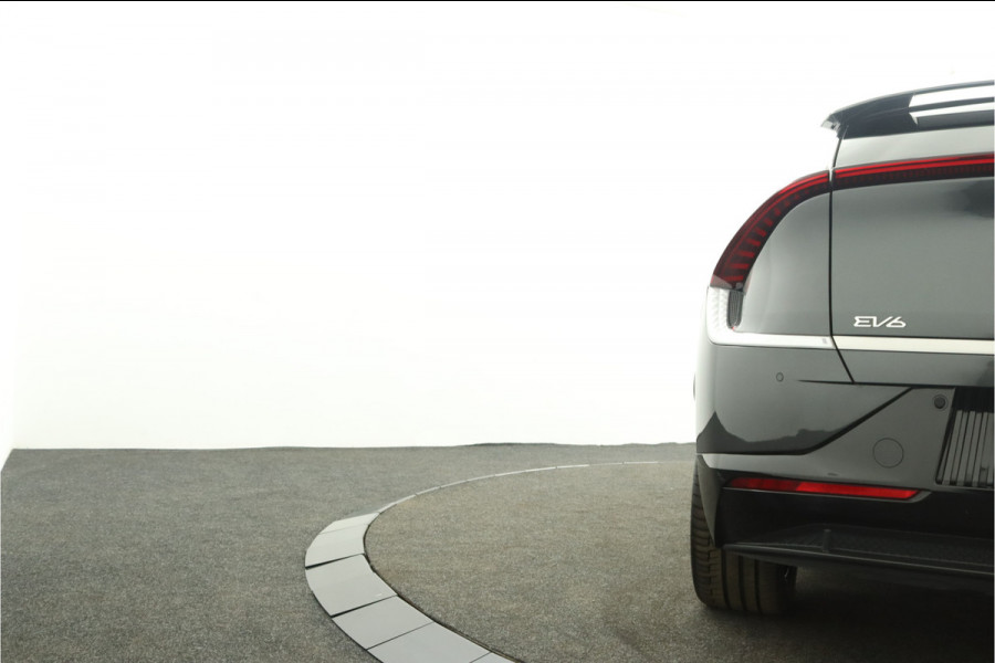 Kia Ev6 Edition Advanced 77.4 kWh Automaat - Matrix LED Koplampen - Kunst Lederen Bekleding - Adaptief Cruise Control - Climate Control - Fabrieksgarantie Tot 2031