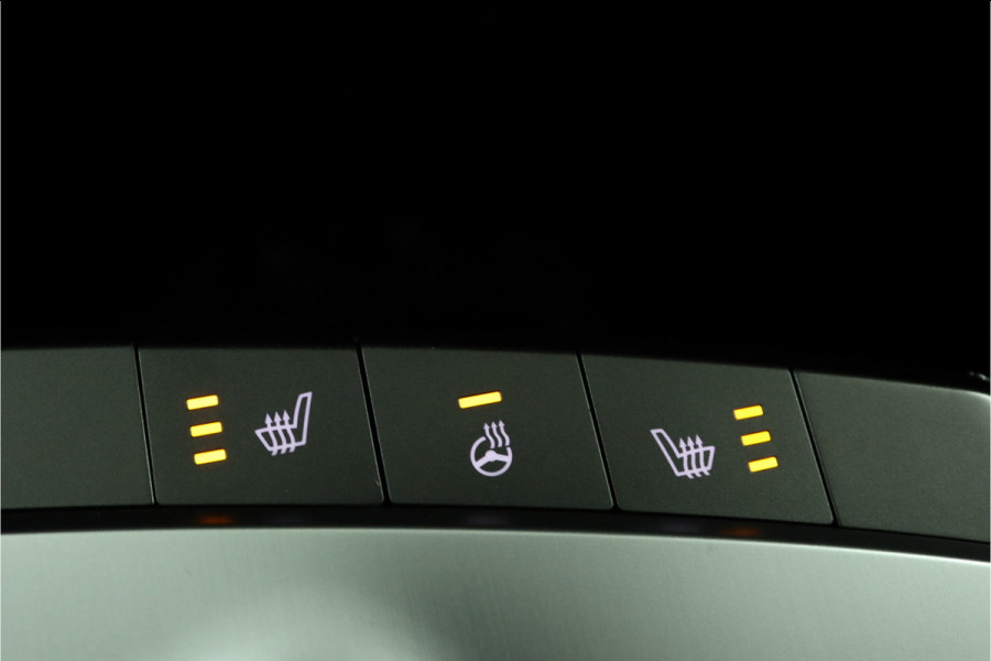 Kia Ev6 Edition Advanced 77.4 kWh Automaat - Matrix LED Koplampen - Kunst Lederen Bekleding - Adaptief Cruise Control - Climate Control - Fabrieksgarantie Tot 2031