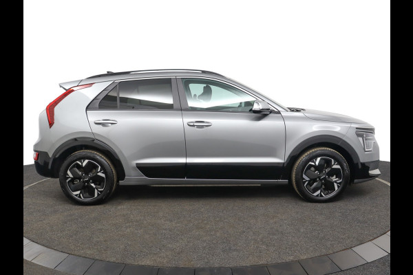 Kia Niro EV DynamicPlusLine 64.8 kWh Automaat - LED Koplampen - Schuif-/Kanteldak - Stoel/Stuurverwarming - Kunst Lederen Bekleding - Navigatie - Fabrieksgarantie Tot 2031