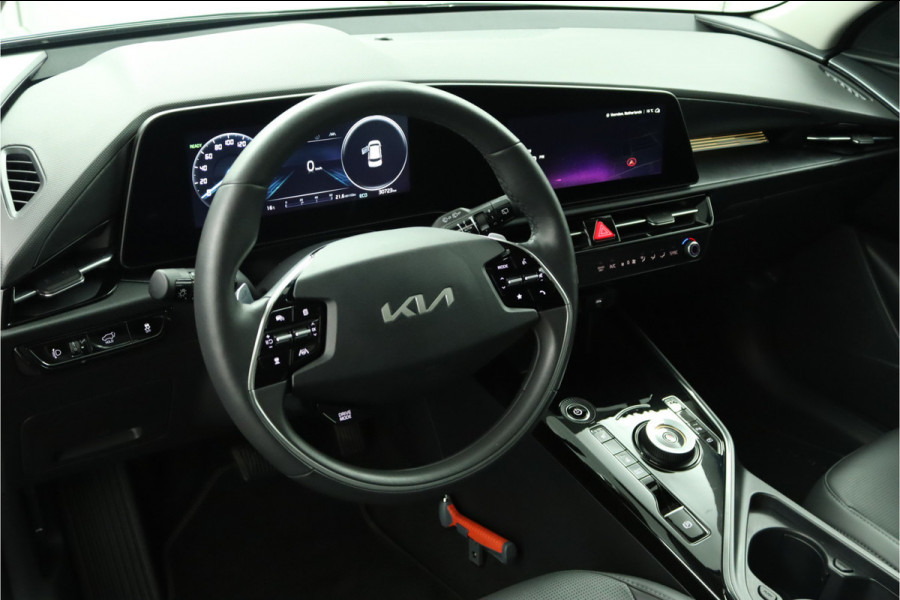 Kia Niro EV DynamicPlusLine 64.8 kWh Automaat - LED Koplampen - Schuif-/Kanteldak - Stoel/Stuurverwarming - Kunst Lederen Bekleding - Navigatie - Fabrieksgarantie Tot 2031