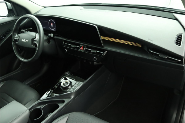 Kia Niro EV DynamicPlusLine 64.8 kWh Automaat - LED Koplampen - Schuif-/Kanteldak - Stoel/Stuurverwarming - Kunst Lederen Bekleding - Navigatie - Fabrieksgarantie Tot 2031