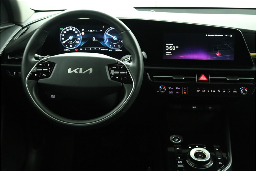 Kia Niro EV DynamicPlusLine 64.8 kWh Automaat - LED Koplampen - Schuif-/Kanteldak - Stoel/Stuurverwarming - Kunst Lederen Bekleding - Navigatie - Fabrieksgarantie Tot 2031