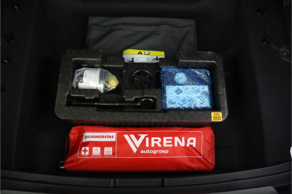 Kia Niro EV DynamicPlusLine 64.8 kWh Automaat - LED Koplampen - Schuif-/Kanteldak - Stoel/Stuurverwarming - Kunst Lederen Bekleding - Navigatie - Fabrieksgarantie Tot 2031