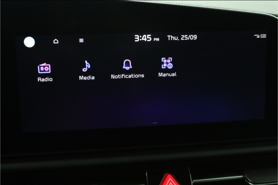 Kia Niro EV DynamicPlusLine 64.8 kWh Automaat - LED Koplampen - Schuif-/Kanteldak - Stoel/Stuurverwarming - Kunst Lederen Bekleding - Navigatie - Fabrieksgarantie Tot 2031