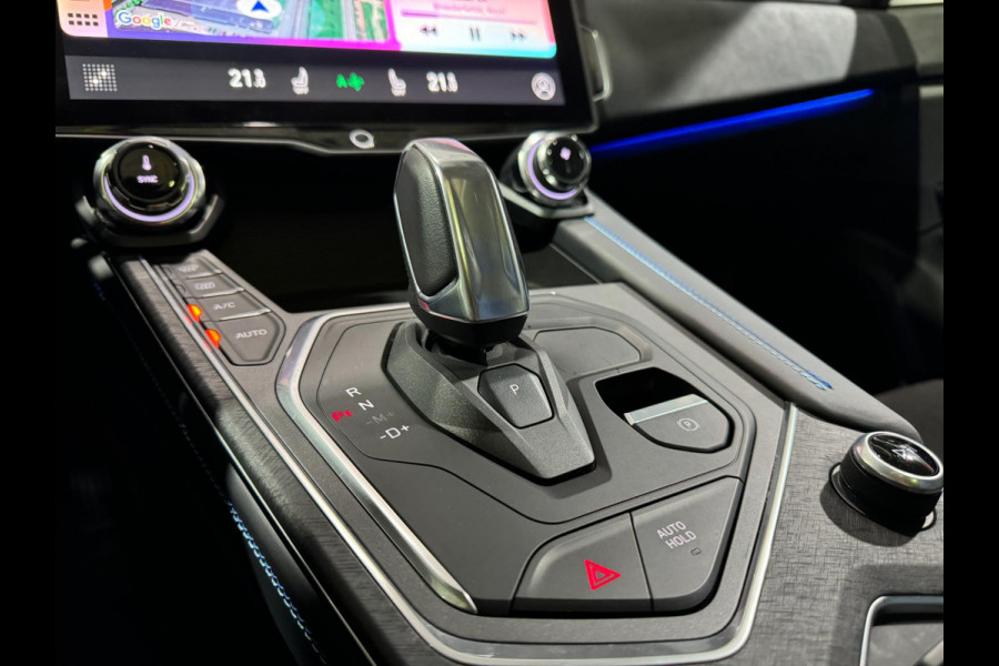 Lynk & Co 01 1.5 HEV PANO/CAMERA/AUTO-PILOT/MEMORY/APPLE-CARPLAY/TREKHAAK Lynk & Co 01 1.5 HEV PANO/CAMERA/AUTO-PILOT/MEMORY/APPLE-CARPLAY/TREKHAAK