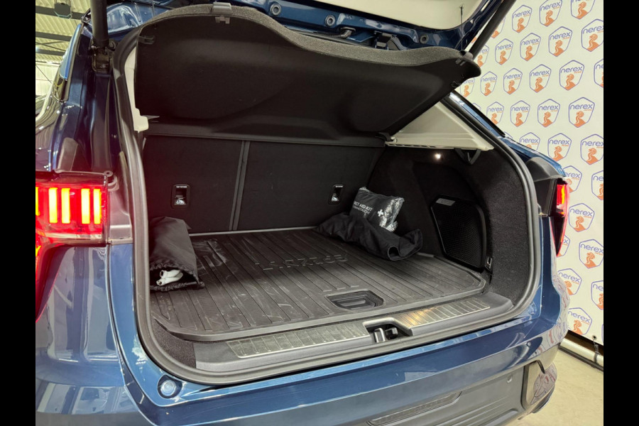 Lynk & Co 01 1.5 HEV PANO/CAMERA/AUTO-PILOT/MEMORY/APPLE-CARPLAY/TREKHAAK Lynk & Co 01 1.5 HEV PANO/CAMERA/AUTO-PILOT/MEMORY/APPLE-CARPLAY/TREKHAAK