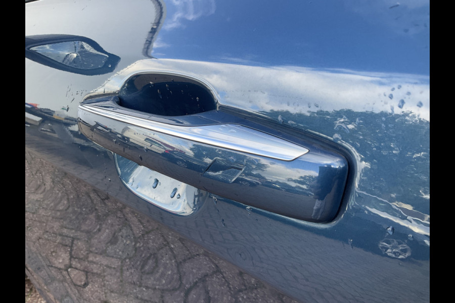 Lynk & Co 01 1.5 Plug-in Navi Cam Hoge Adapt.Cruise PHEV zit Vol opties! Lynk & Co 01 1.5 Plug-in Navi Cam Hoge Adapt.Cruise PHEV zit Vol opties!