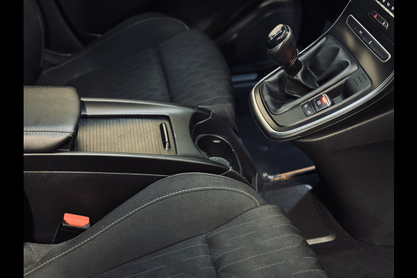 Renault Grand Scénic 1.3 TCe Limited 7p. | Trekhaak | NAP | CarPlay Renault Grand Scénic 1.3 TCe Limited 7p. | Trekhaak | NAP | CarPlay