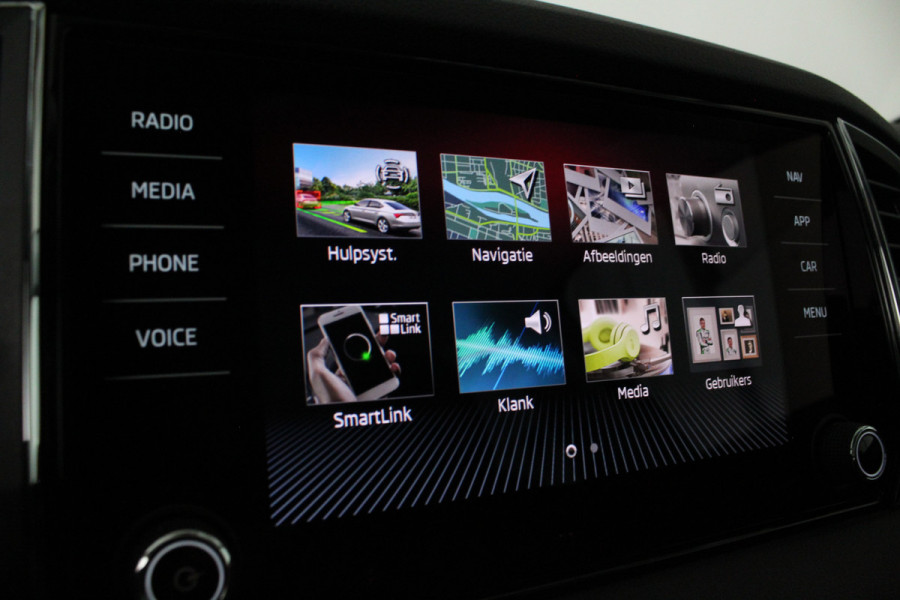 Škoda Karoq 1.5 TSI ACT Style > 150pk Camera/Adapt.cruise/Elektr.klep/keyless Škoda Karoq 1.5 TSI ACT Style > 150pk Camera/Adapt.cruise/Elektr.klep/keyless