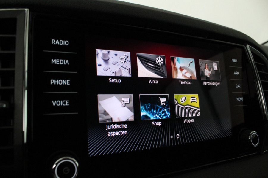 Škoda Karoq 1.5 TSI ACT Style > 150pk Camera/Adapt.cruise/Elektr.klep/keyless Škoda Karoq 1.5 TSI ACT Style > 150pk Camera/Adapt.cruise/Elektr.klep/keyless