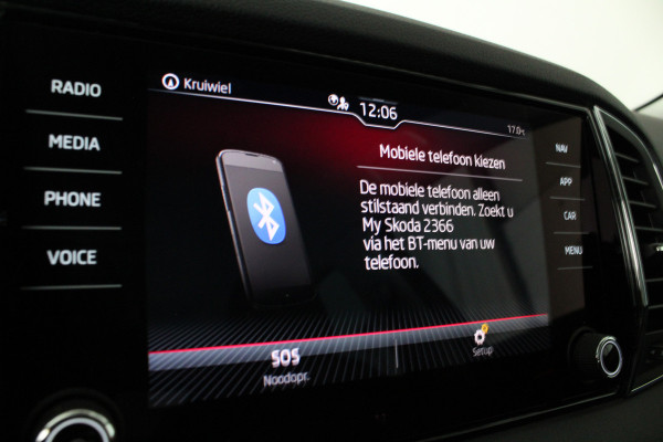 Škoda Karoq 1.5 TSI ACT Style > 150pk Camera/Adapt.cruise/Elektr.klep/keyless Škoda Karoq 1.5 TSI ACT Style > 150pk Camera/Adapt.cruise/Elektr.klep/keyless