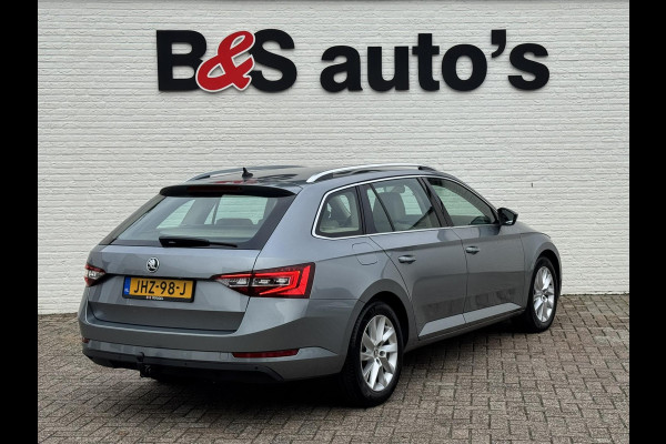 Škoda Superb Combi 1.8 TSI Style Business Automaat Adaptive cruise Climate control Leer/Alcantara Stoelverwarming Apple / Android Škoda Superb Combi 1.8 TSI Style Business Automaat Adaptive cruise Climate control Leer/Alcantara Stoelverwarming Apple / Android