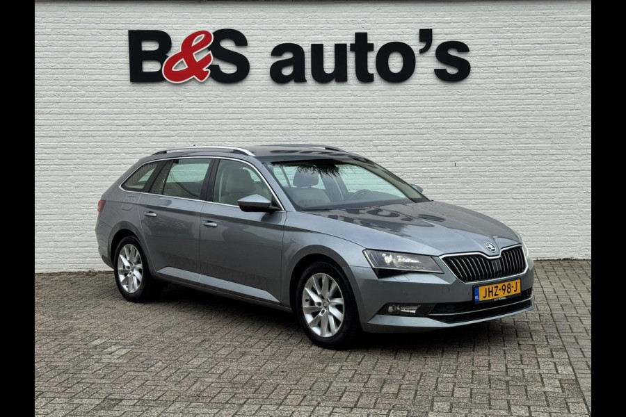 Škoda Superb Combi 1.8 TSI Style Business Automaat Adaptive cruise Climate control Leer/Alcantara Stoelverwarming Apple / Android Škoda Superb Combi 1.8 TSI Style Business Automaat Adaptive cruise Climate control Leer/Alcantara Stoelverwarming Apple / Android