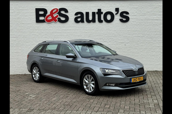 Škoda Superb Combi 1.8 TSI Style Business Automaat Adaptive cruise Climate control Leer/Alcantara Stoelverwarming Apple / Android Škoda Superb Combi 1.8 TSI Style Business Automaat Adaptive cruise Climate control Leer/Alcantara Stoelverwarming Apple / Android