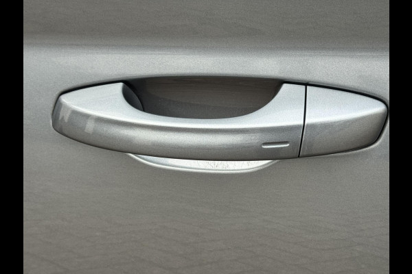 Škoda Superb Combi 1.8 TSI Style Business Automaat Adaptive cruise Climate control Leer/Alcantara Stoelverwarming Apple / Android Škoda Superb Combi 1.8 TSI Style Business Automaat Adaptive cruise Climate control Leer/Alcantara Stoelverwarming Apple / Android