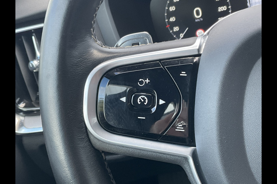 Volvo S60 2.0 T6 340pk AWD Twin Engine R-Design PHEV Pano.dak Leer Stoelverw. V+A Volvo S60 2.0 T6 340pk AWD Twin Engine R-Design PHEV Pano.dak Leer Stoelverw. V+A