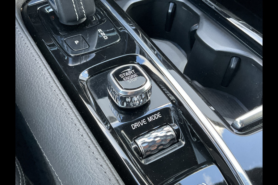 Volvo S60 2.0 T6 340pk AWD Twin Engine R-Design PHEV Pano.dak Leer Stoelverw. V+A Volvo S60 2.0 T6 340pk AWD Twin Engine R-Design PHEV Pano.dak Leer Stoelverw. V+A